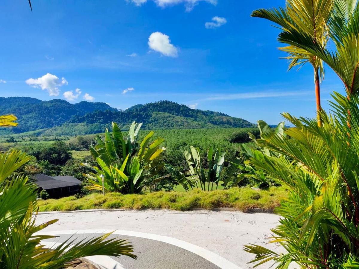 Khaolak Blue Sky Villa Khao Lak Exteriör bild