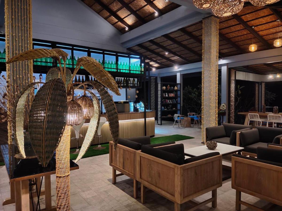 Khaolak Blue Sky Villa Khao Lak Exteriör bild