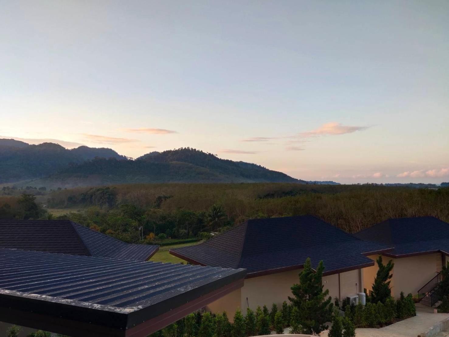Khaolak Blue Sky Villa Khao Lak Exteriör bild