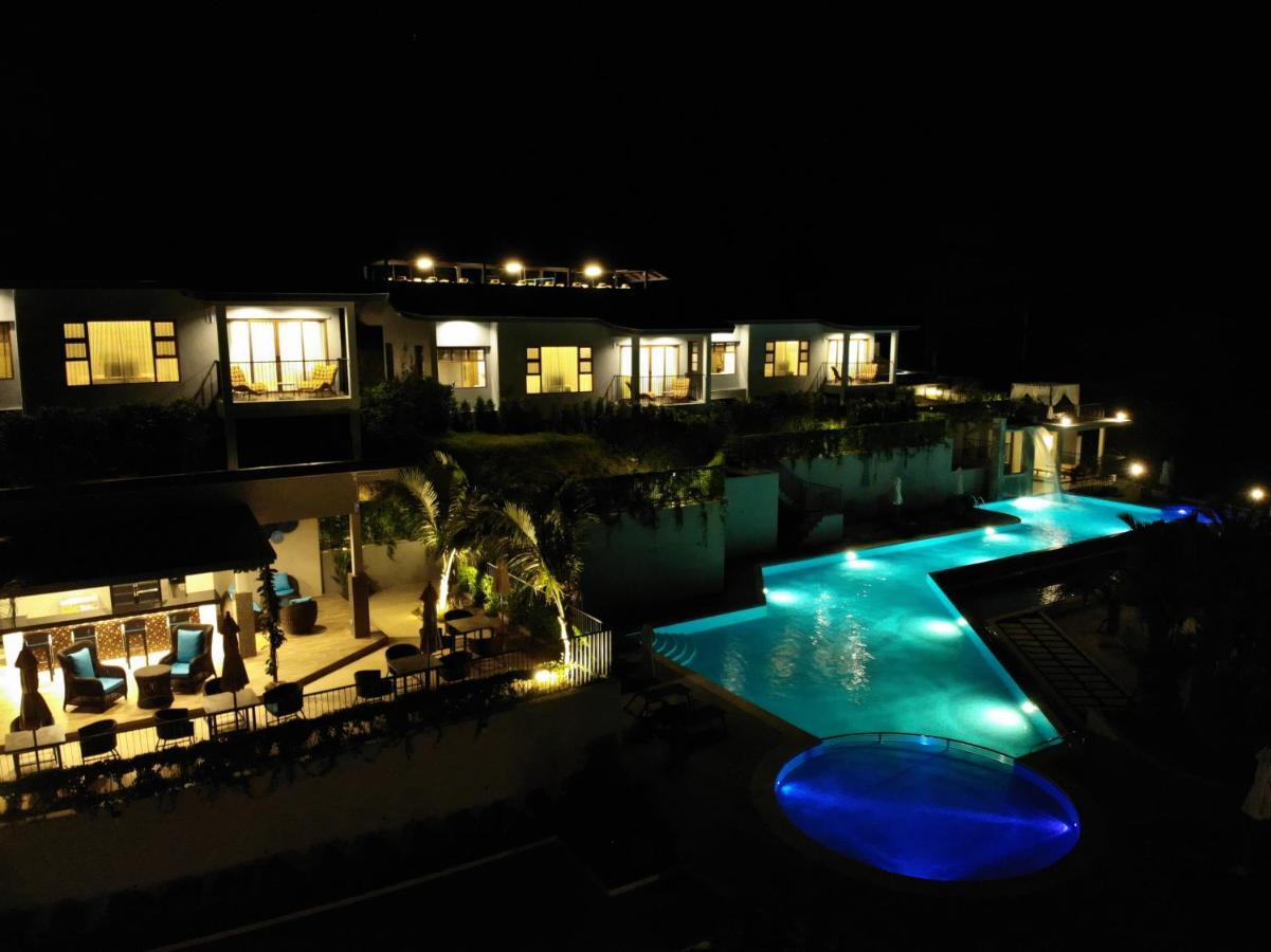 Khaolak Blue Sky Villa Khao Lak Exteriör bild